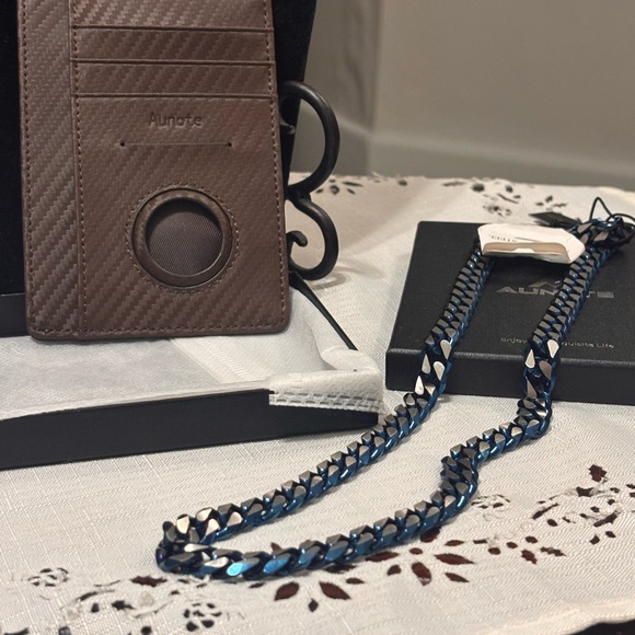 Men's Bundle - Picture 8 of 12